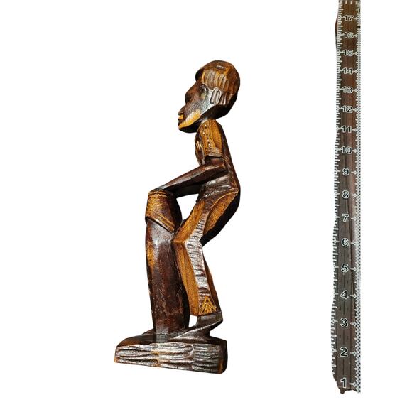 Hand-carved Wooden African Tribal statue of Man Playing a Tall Drum Vintage - Picture 3 of 10